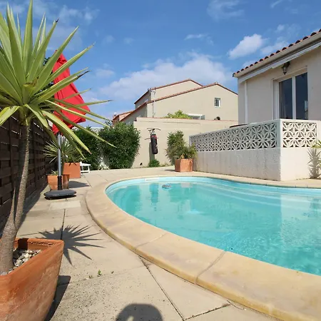 Del Apicultor Villa *
